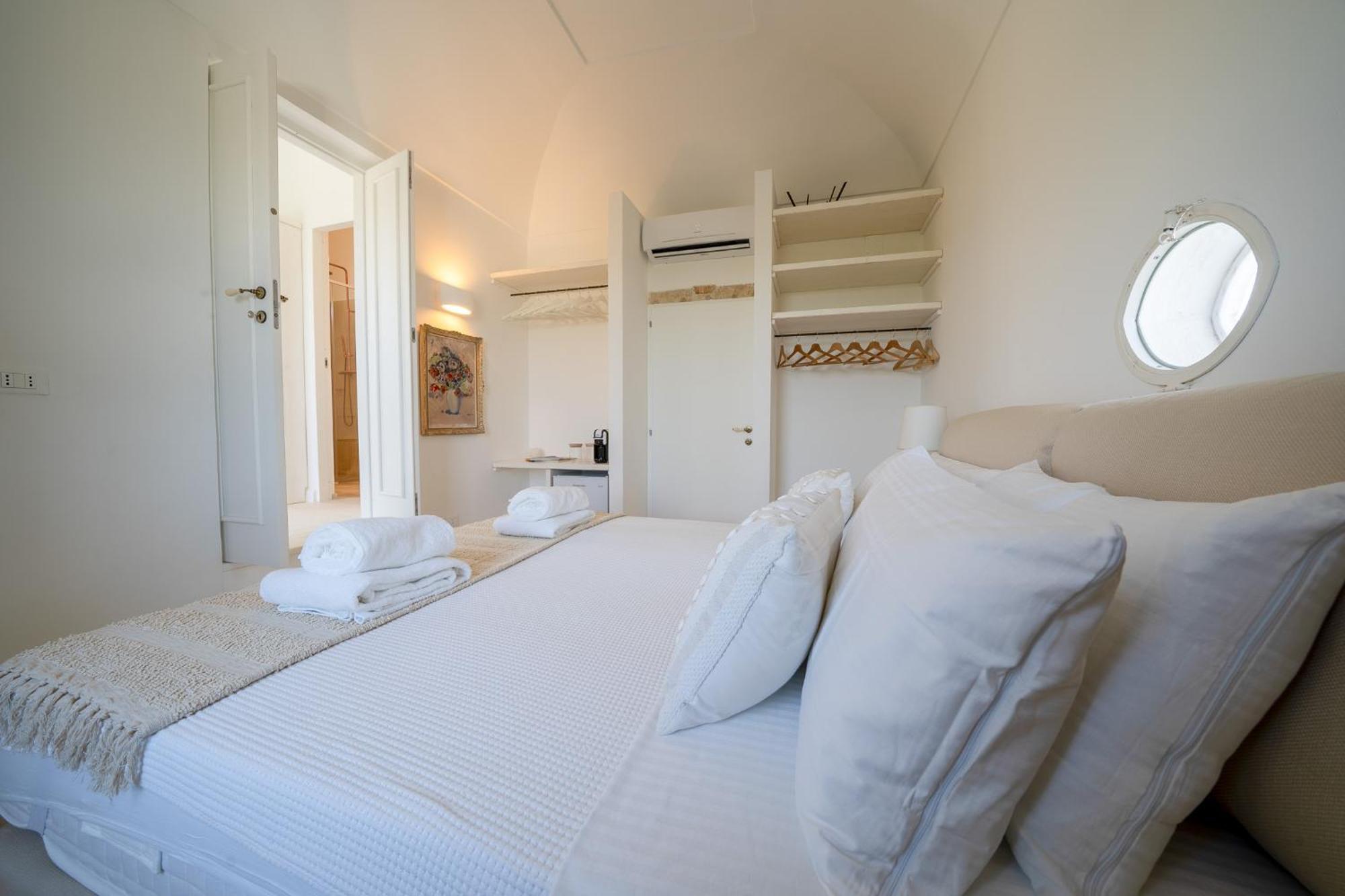 Masseria Artemisia Vista Mare 오스투니 외부 사진